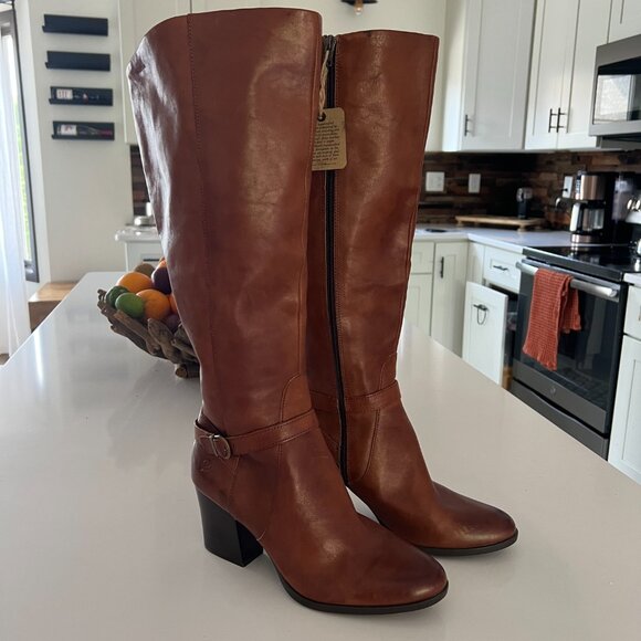 NWT Born Leather Heeled Riding Boot - Picture 6 of 6